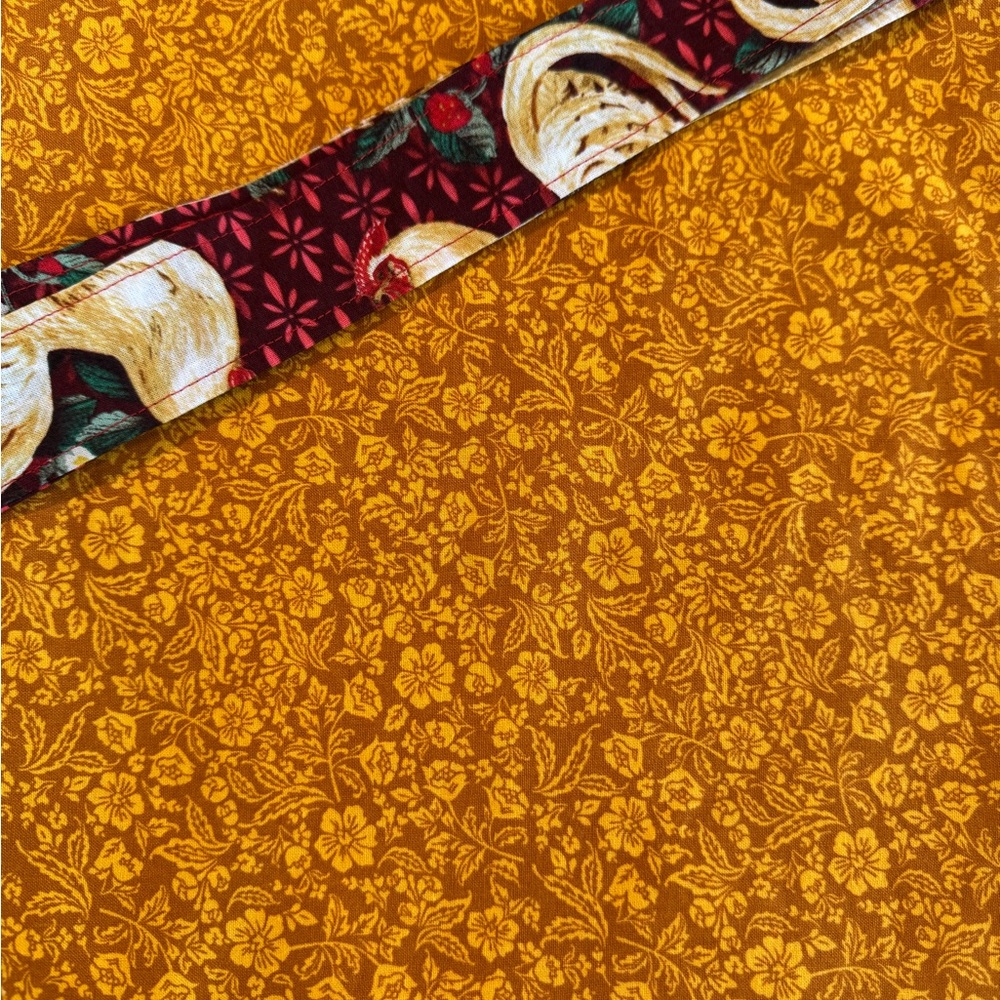 Hand Crafted Rooster Patterned Apron - Picture 5 of 8